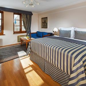 Grand Deluxe Double or Twin Room